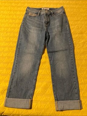 Levi's Women's Straight-Leg Jeans in Light Blue Wash